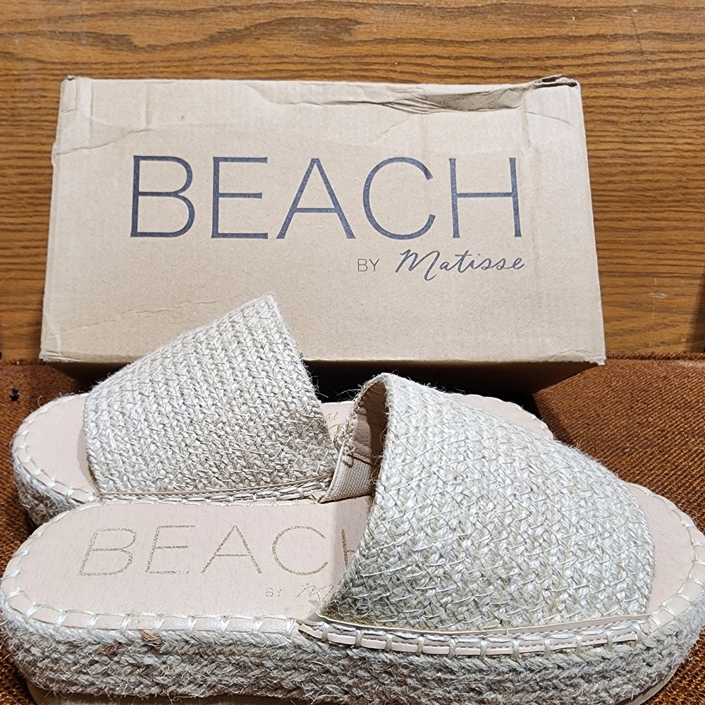 Beach by Matisse Women's Cream Sandals